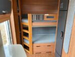 Caravana Hobby De Luxe 420 KB ocasión con literas y 140L nevera - Imagen 6